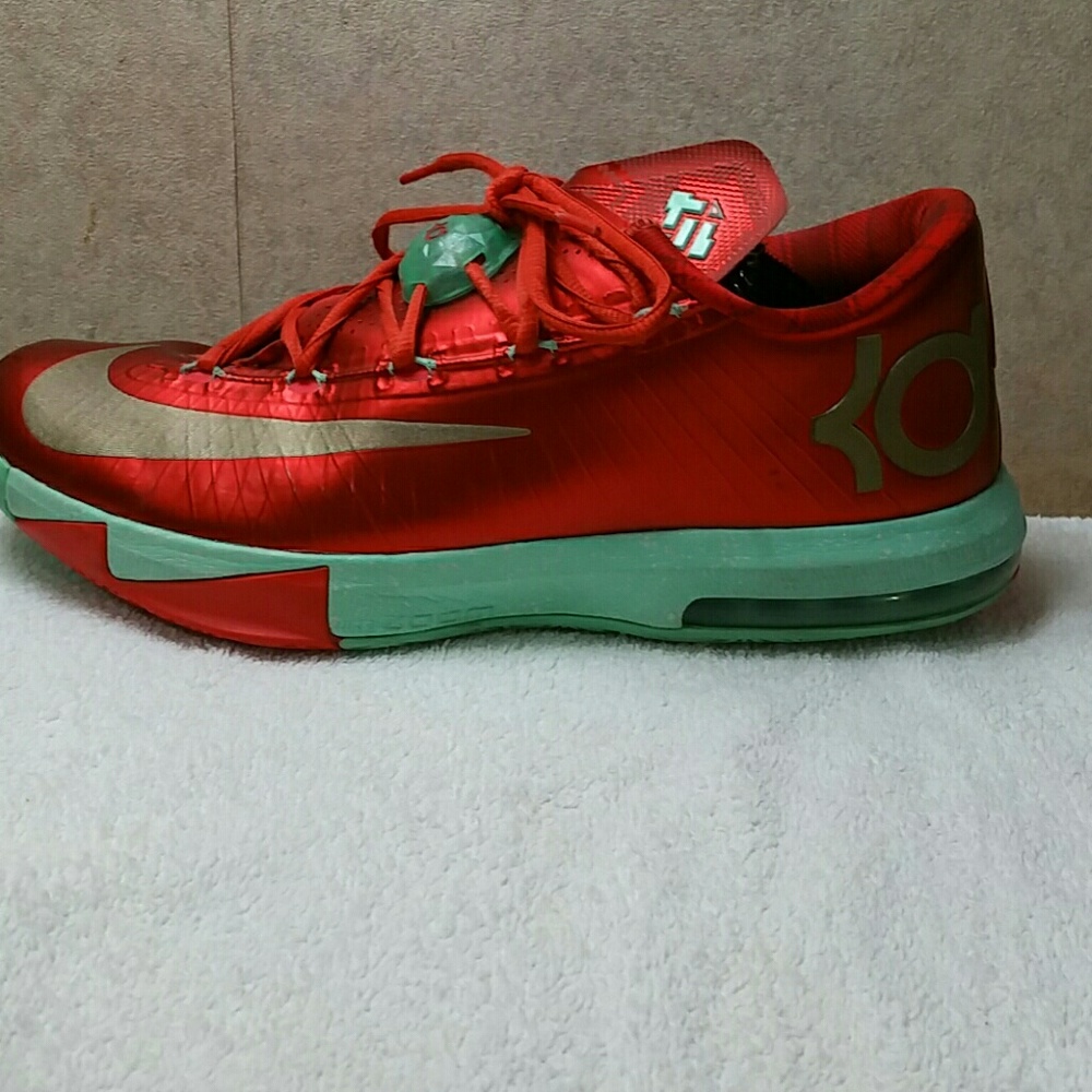 2013 KD 6 'Christmas ' Kevin Durant Sneakers